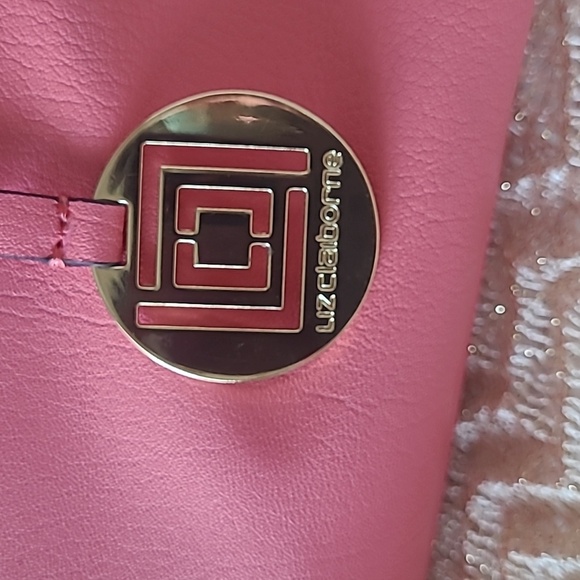LIZ CLAIBORNE NWOT JESS CARNATION HANDBAG - Picture 2 of 10
